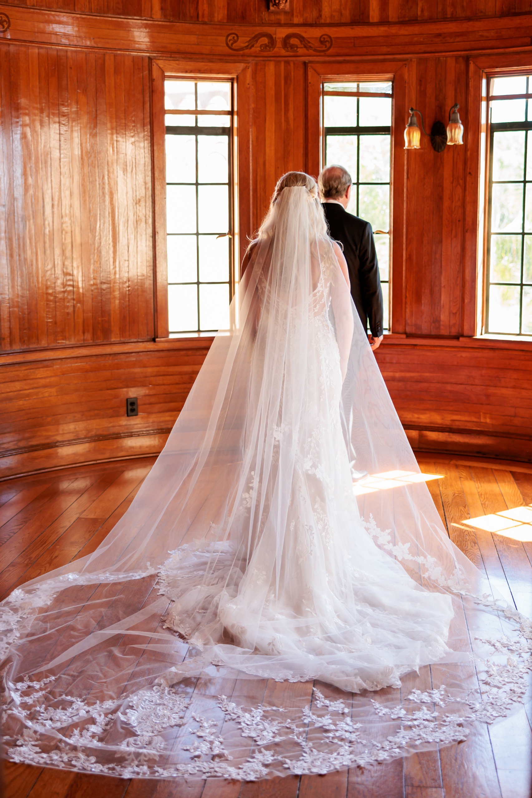 Bethany & Christopher at Powel Crosley Estate — photograph 8