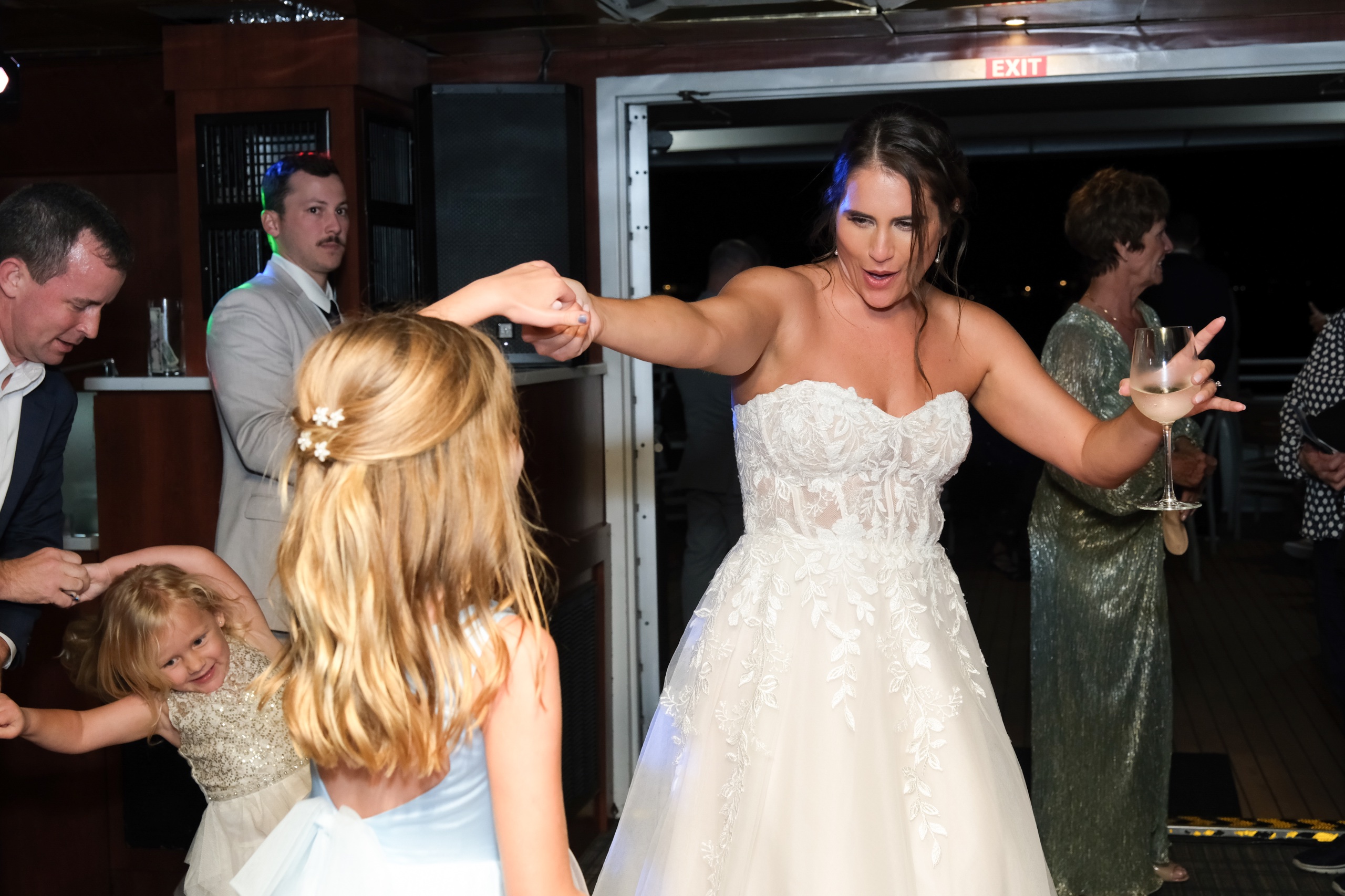 Nicolette & Addison at Yacht StarShip Cruises & Events — photograph 49