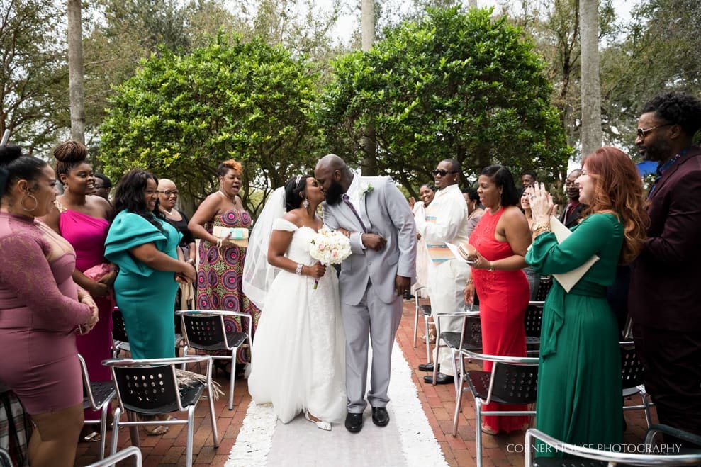 310 Lakeside Wedding
