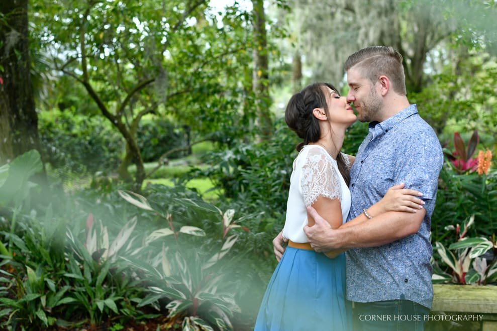 Daniela & Jeffrey’s Leu Gardens Engagement