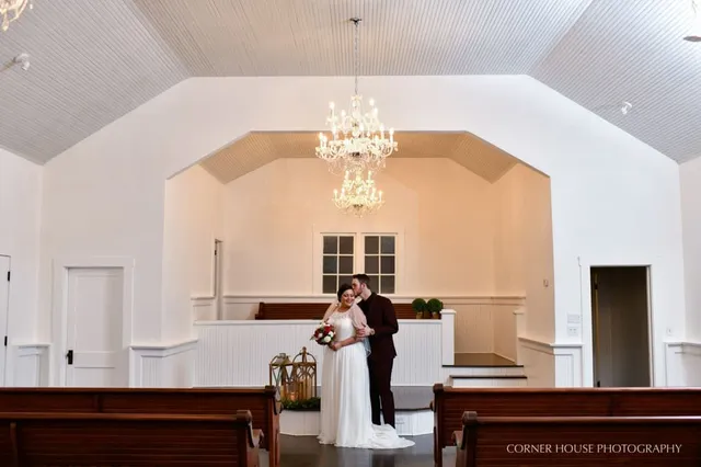 Johanna & Brandon’s Chapel & Hudson’s Cellar Wedding