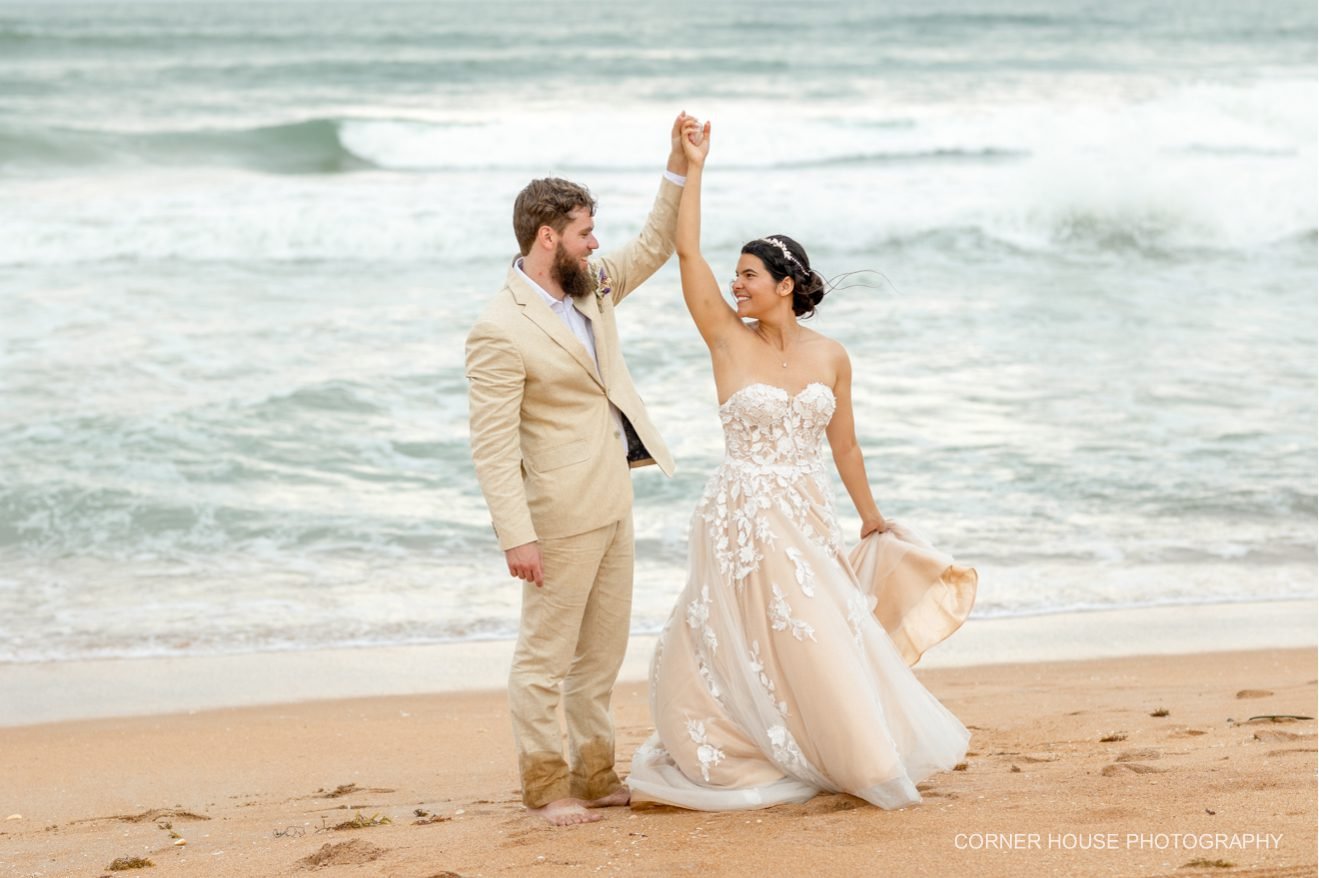 Caitlyn & Anthony’s Coral Sands Inn Wedding