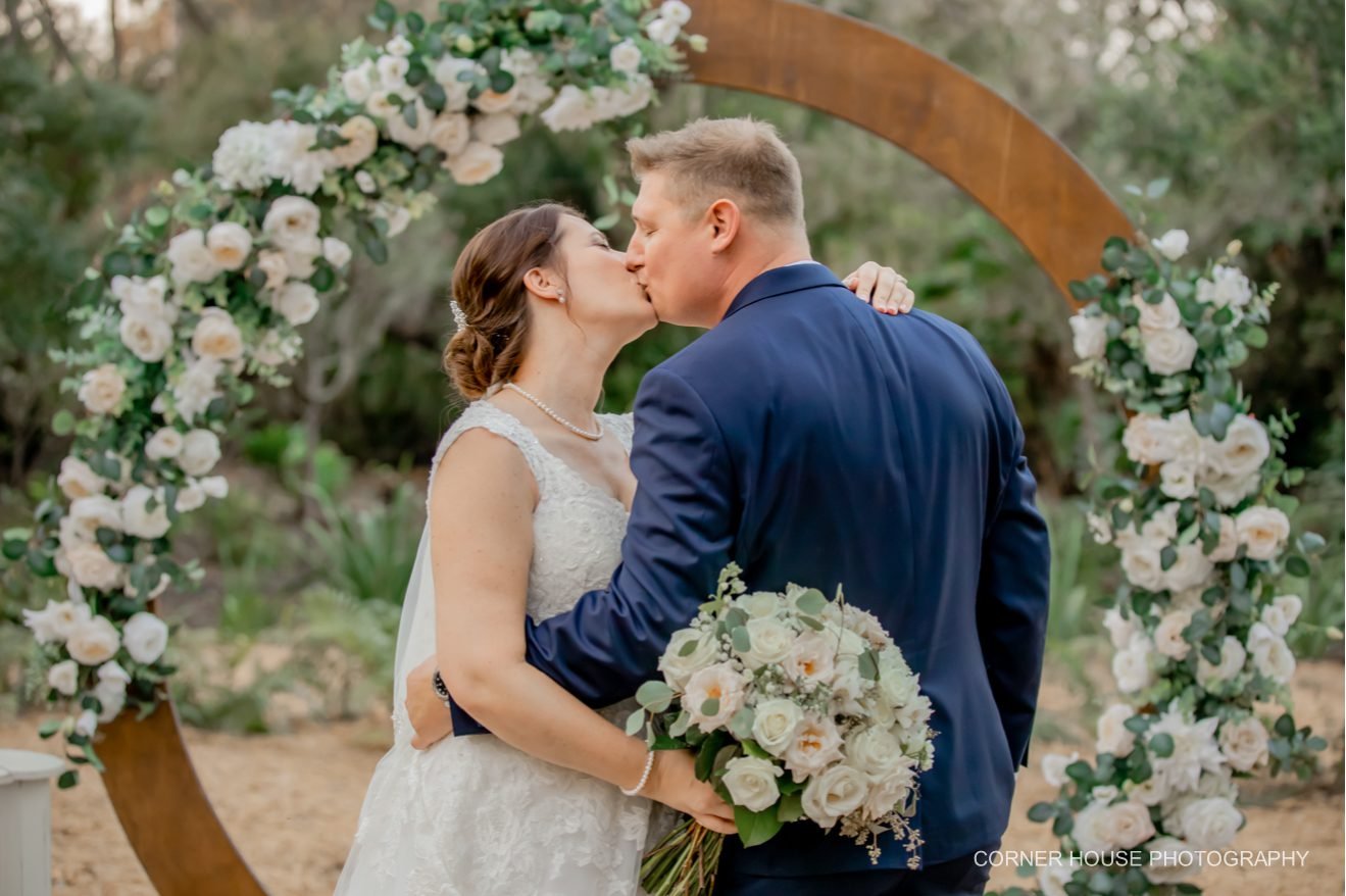 Alexandra & Maxwell’s Cross Creek Ranch Wedding
