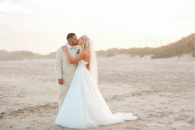 Ashley & George’s Crowne Plaza Melbourne Oceanfront Wedding
