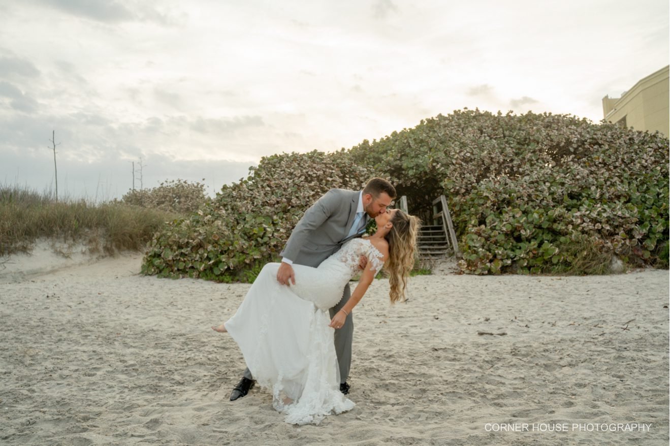 Crowne Plaza Melbourne Beach Oceanfront Wedding