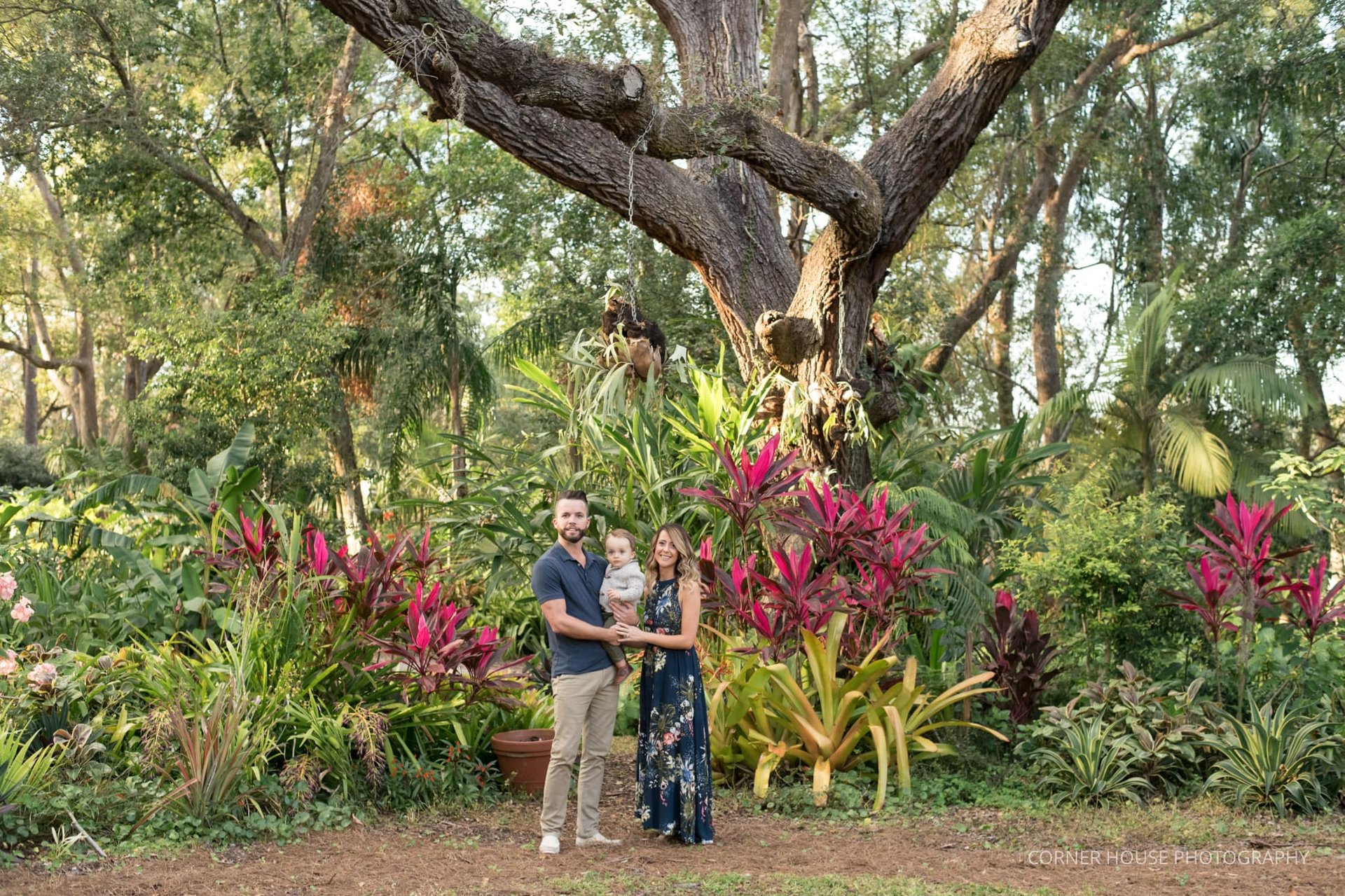 Botanical Gardens Holiday Portraits Botanical Gardens Holiday Portraits
