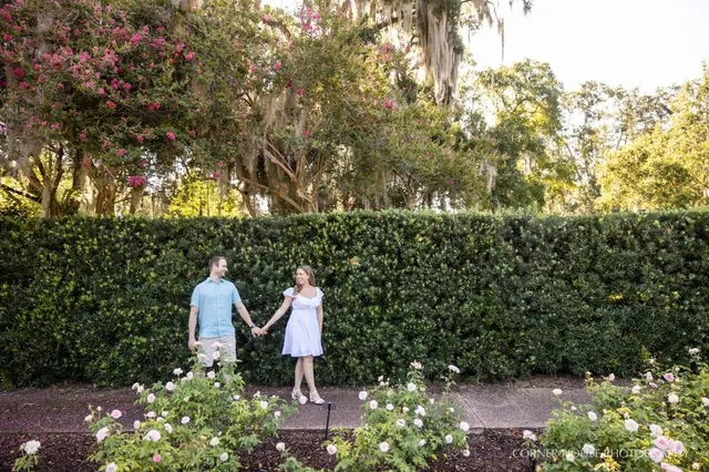 Emily & Eric’s Harry P Leu Gardens Engagement