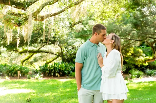 Jessie & Adam’s Harry P Leu Gardens Engagement