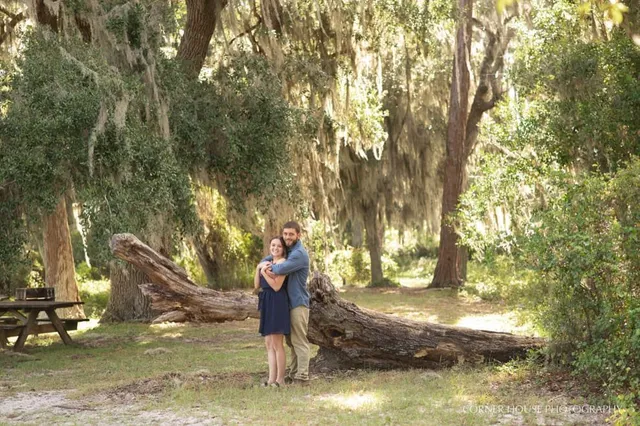 Brittany & Jason’s Lake Louisa Engagement