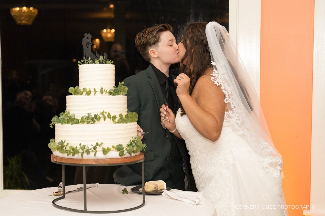 Lakeside Inn Wedding