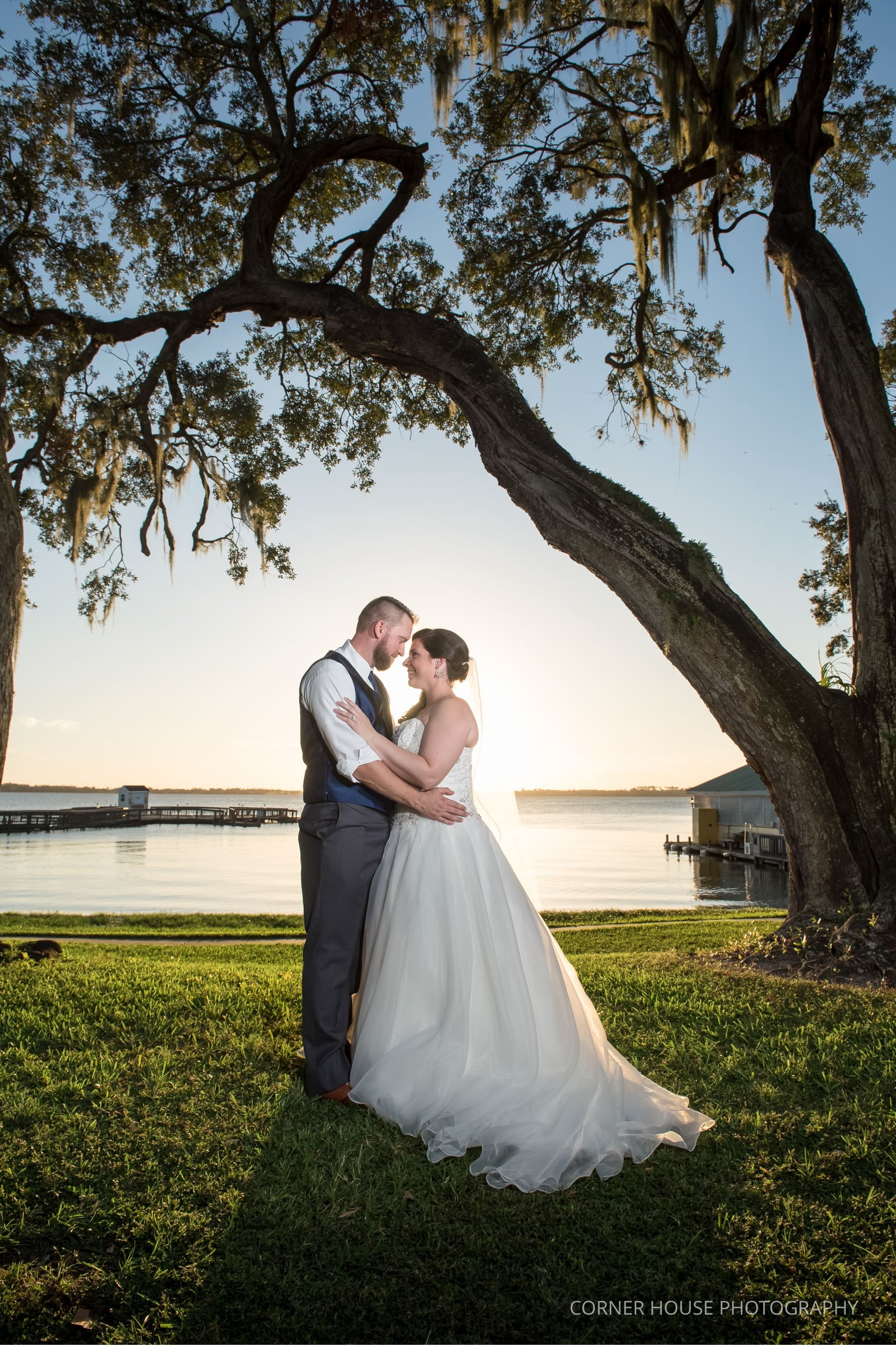 Lakeside Inn Wedding