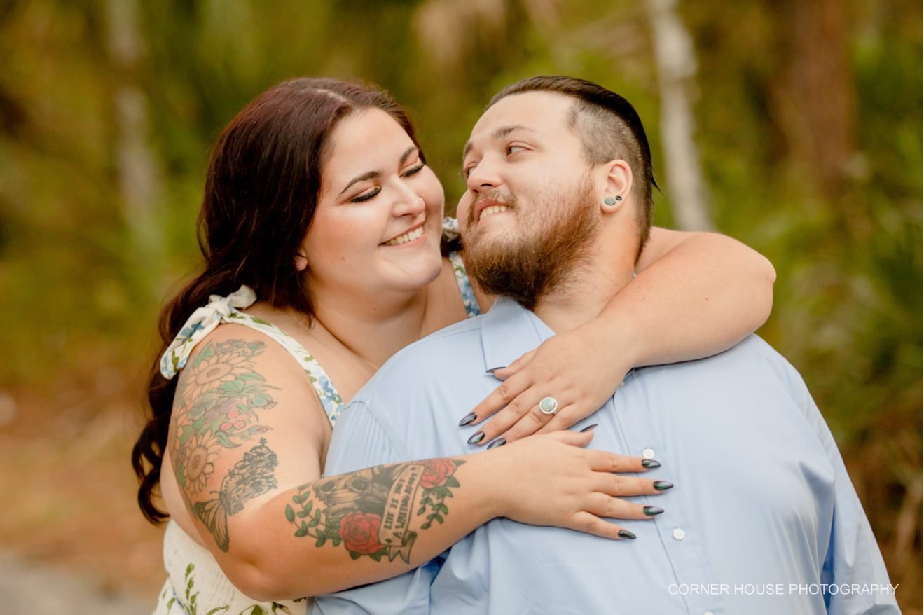 Marissa & Matthew’s Lettuce Lake Park Engagement