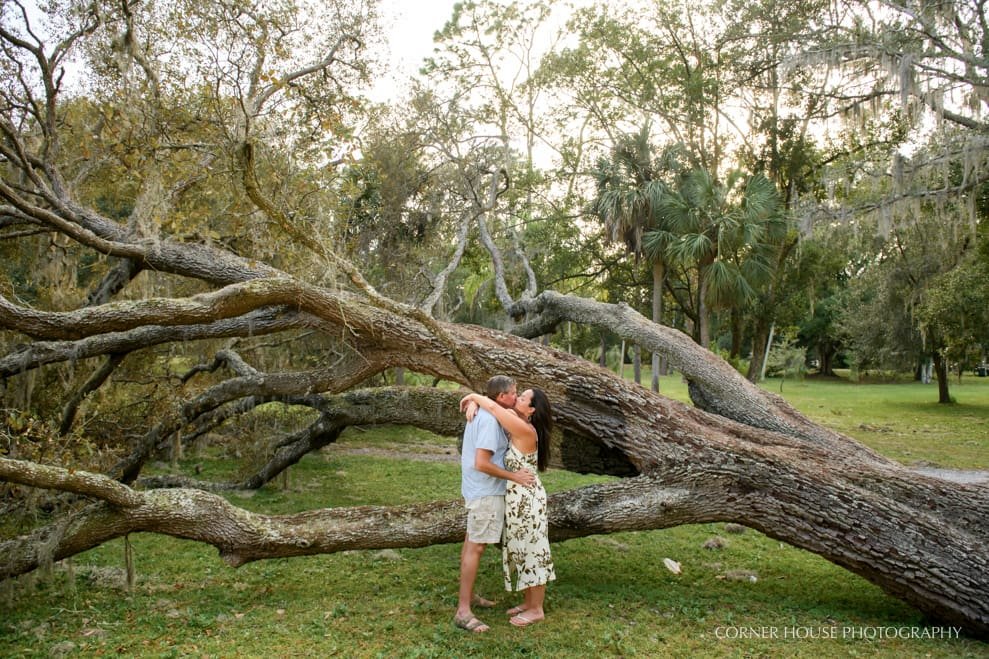 Natania & Aaron’s Mead Botanical Garden Engagement