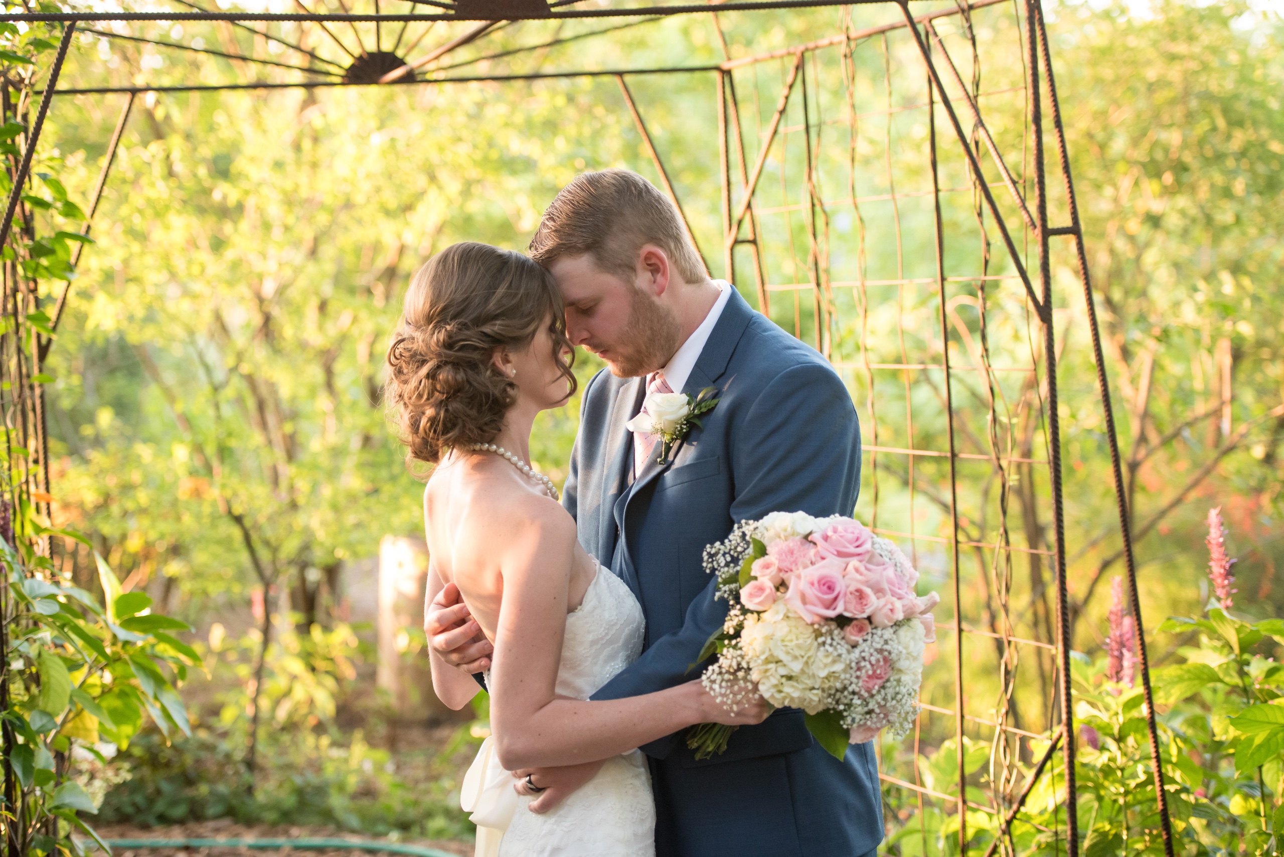 Kristen & Tim at Mead Botanical Garden — photograph 28