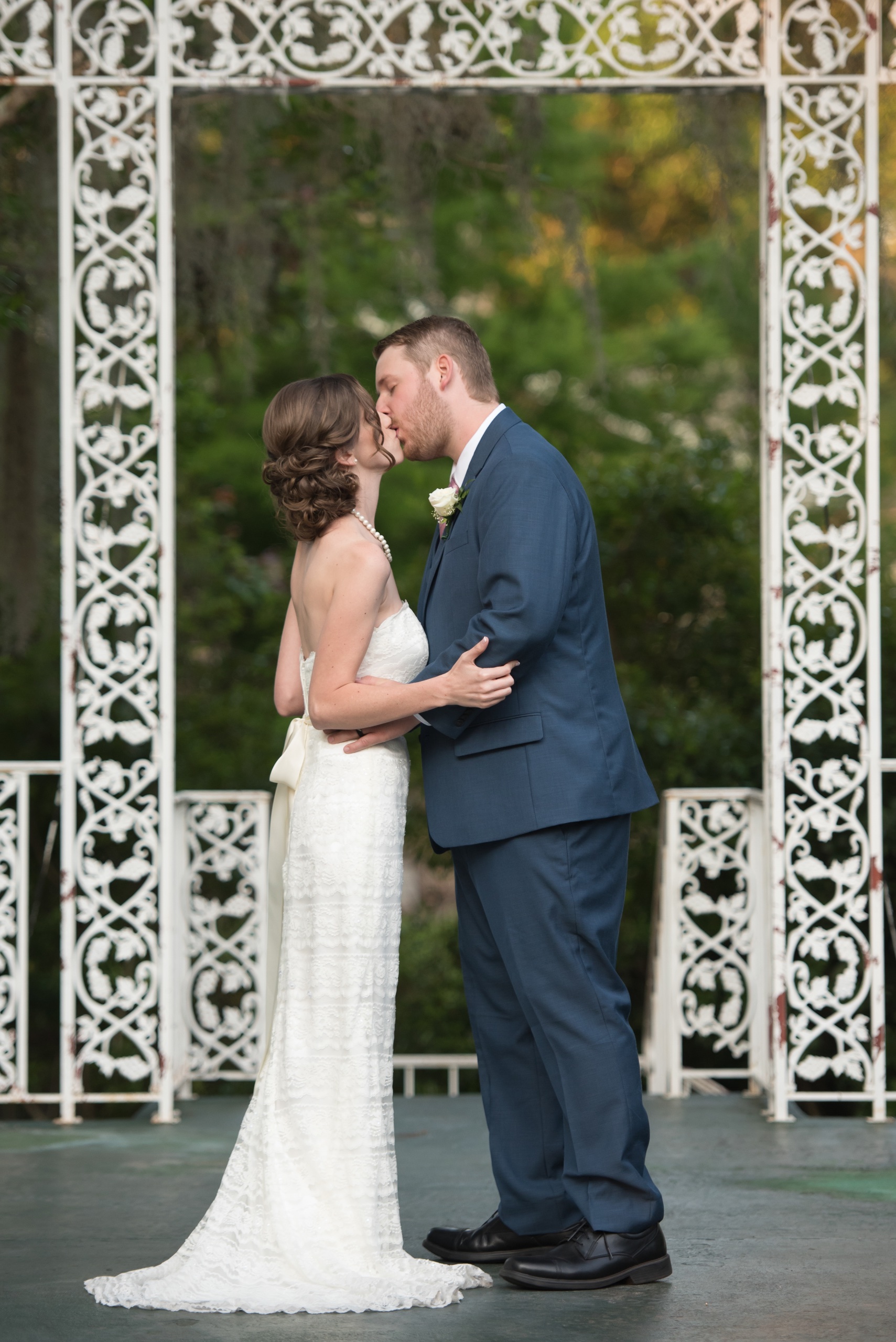 Kristen & Tim at Mead Botanical Garden — photograph 15