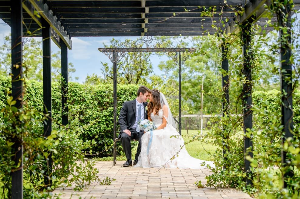 Cynthia & Austin’s Moss Estates Venue Wedding