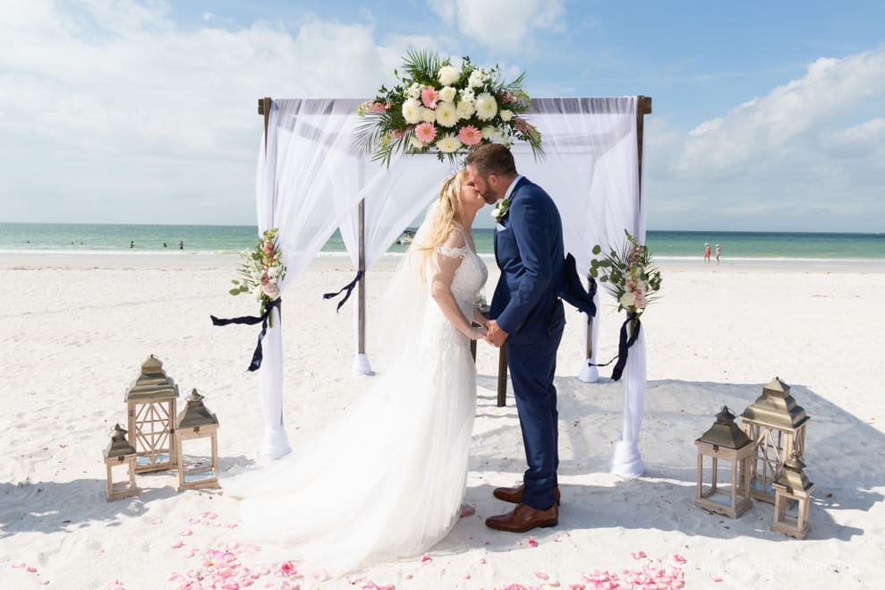 Shandi & Daniel’s Pass-A-Grille Beach Wedding