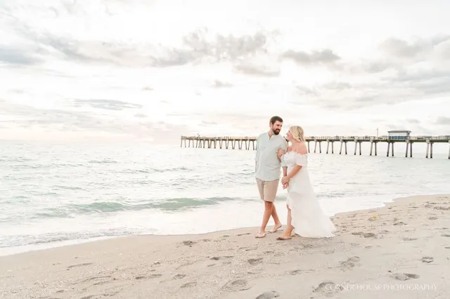 Bethany & Christopher’s Venice Fishing Pier Beach Engagement