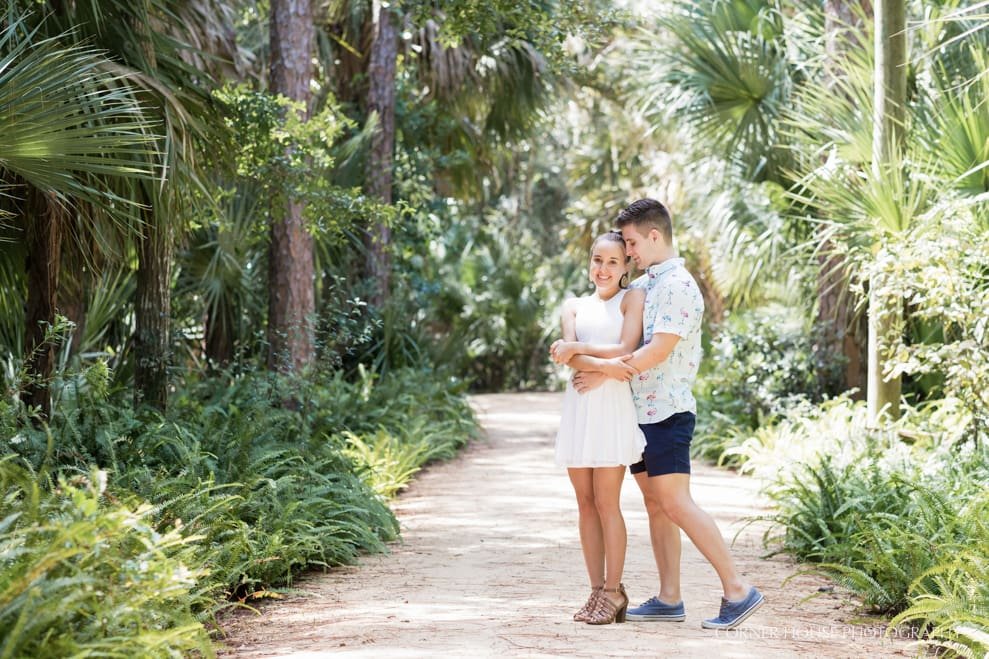 Jessica & Brandon’s Washington Oaks State Park Engagement