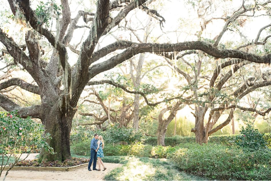 Sarah & Wayne’s Floral Washington Oaks State Park Engagement