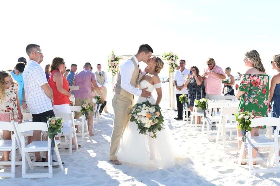 Lauren & Colby’s Clearwater Beach Wedding