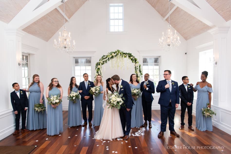 Tatiana & Thomas’ White Room Wedding
